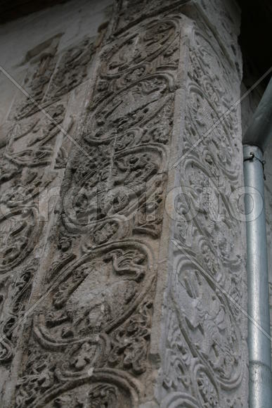 Юрьев-Польский, Владимирская область, 
Георгиевская церковь, построена в середине 13 века. Стены ук