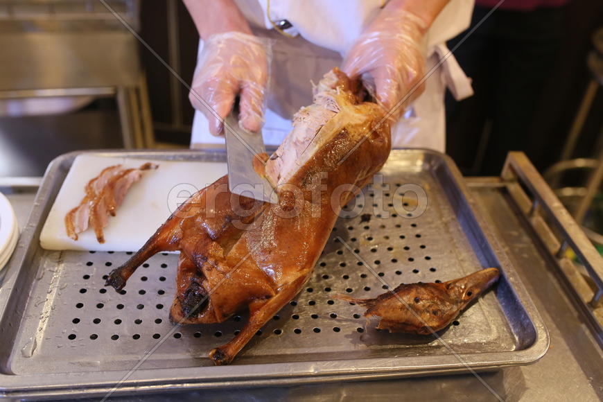 Пекин. Разделка утки