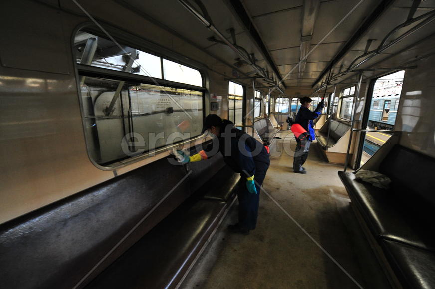 Мойка вагонов метро 26