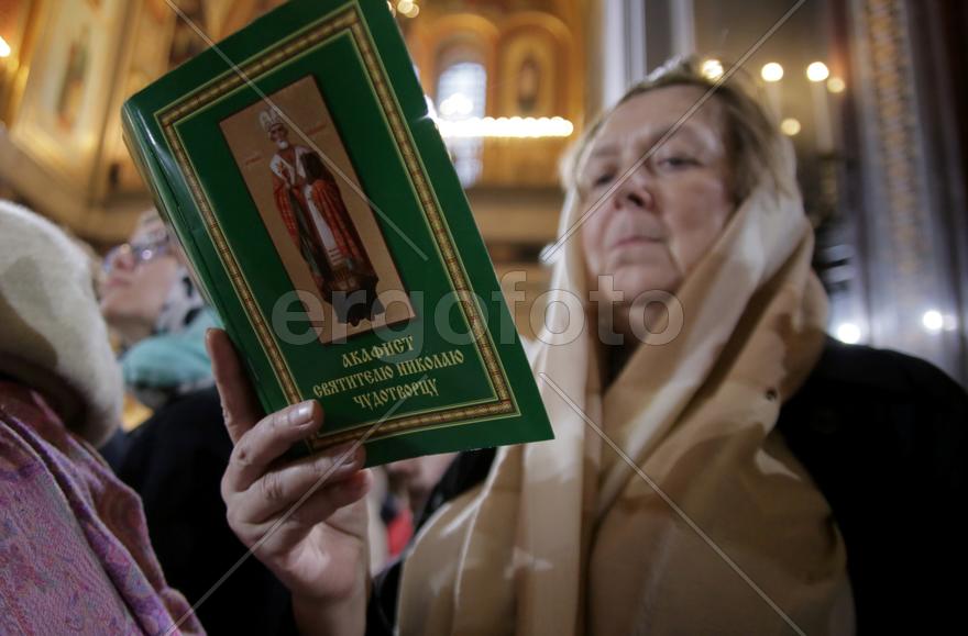 Отъезд мощей Святителя Николая из Храма Христа Спасителя.