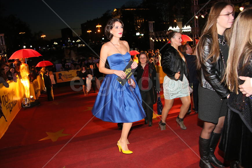 Премьера мюзикла "Поющие под дождем"