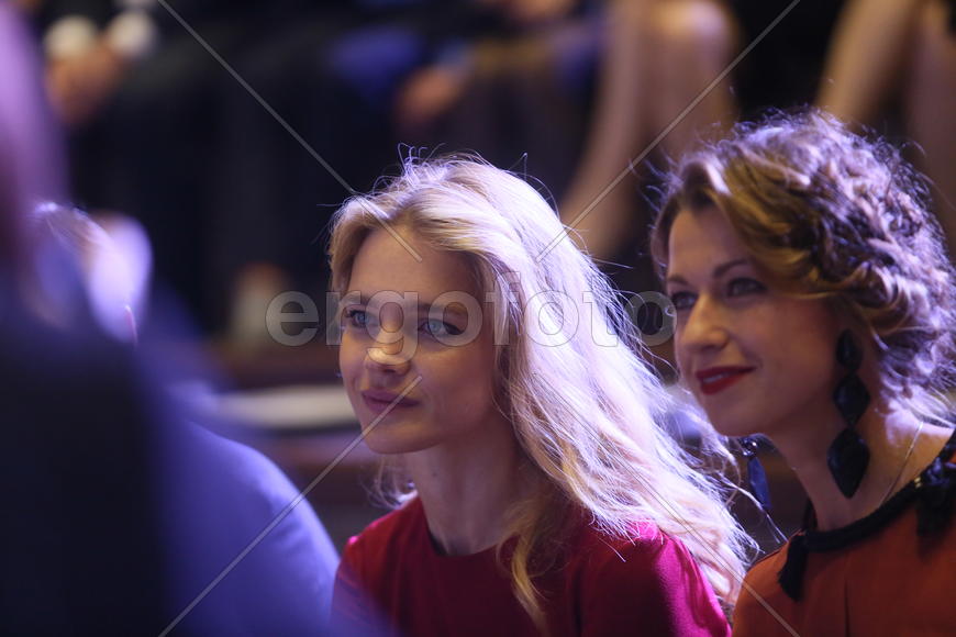 Наталия Водянова на благотвортиельном аукционе на арт-ярмарке Cosmoscow 