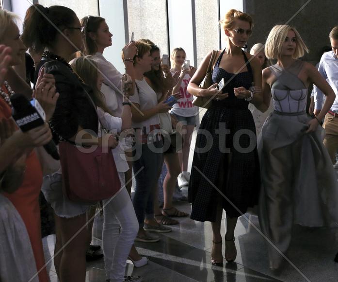 Певица Полина Гагарина на концерте в Кунцево-плаза