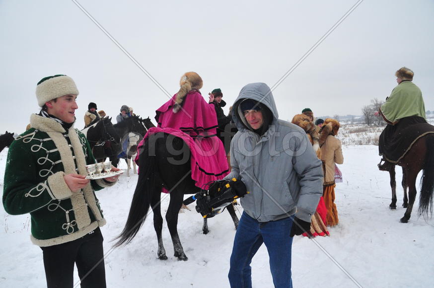 Реконструкция конной охоты с тремя борзыми и одной гончей в клубе Аванпост. фйото Сергей Шахиджанян 