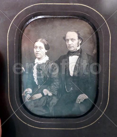 Коллекционер дагерротипов Александр Савинов. Старинная фотокарточка из коллекции 