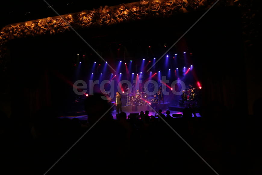 Сценическое выступление группы в Ливане 