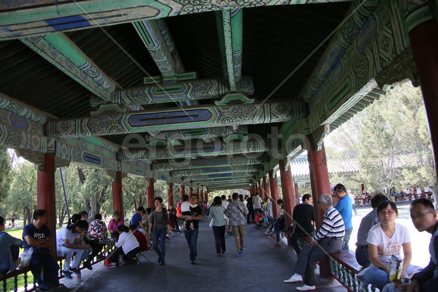 Пекин.  Летний императорский дворец.