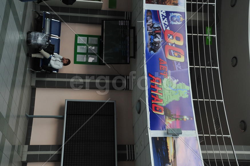 Аэропорт Салехард. Ямало-ненецкий  автономный округ. Город Салехард, поселок Лабытнанги. фото Сергей