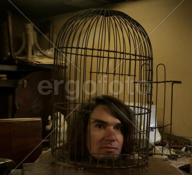 Художник и антиквар Ираклий Месхия