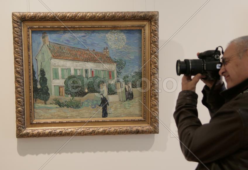 Картины импрессионистов. Генеральный штаб. Санкт-Петербург 2016 год 