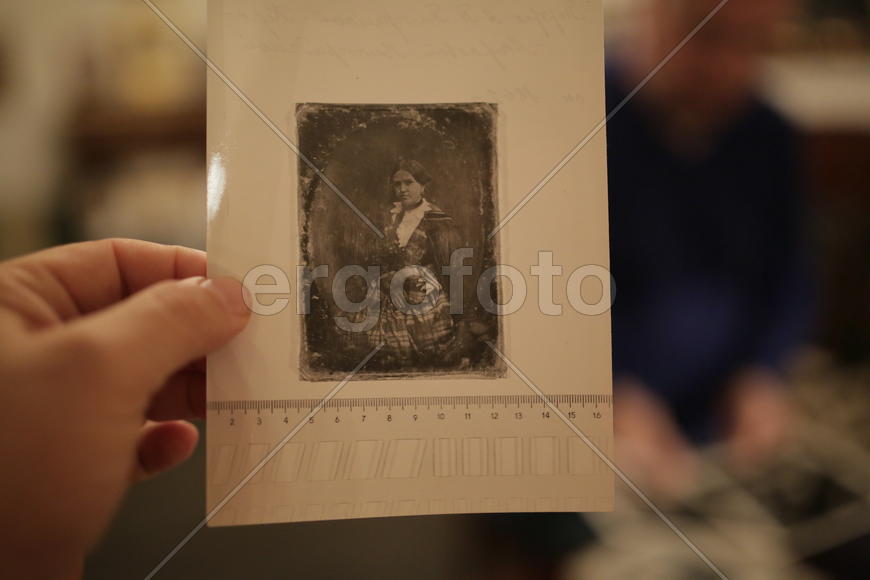 Коллекционер дагерротипов Александр Савинов. Старинная фотокарточка из коллекции 