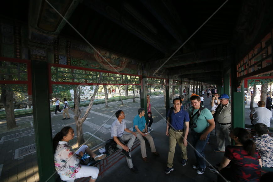 Пекин.  Летний императорский дворец.