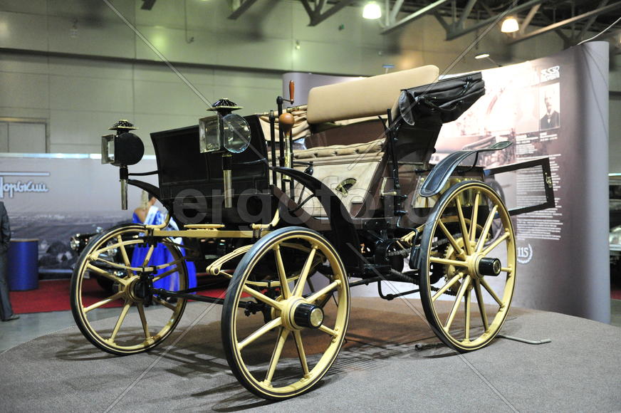 Первый в Российский автомобиль Яковлева и Фрезе. фото Сергей Шахиджанян