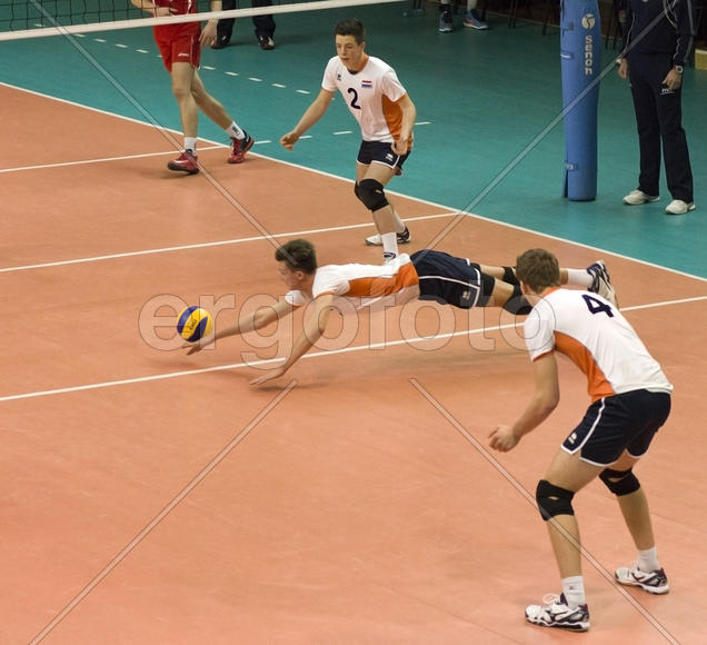 Прыжок за мячом