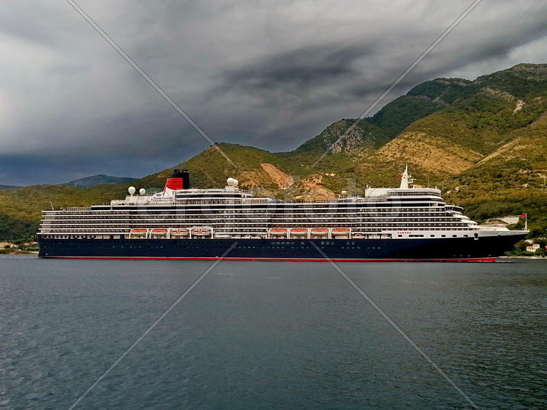 Туристический лайнер