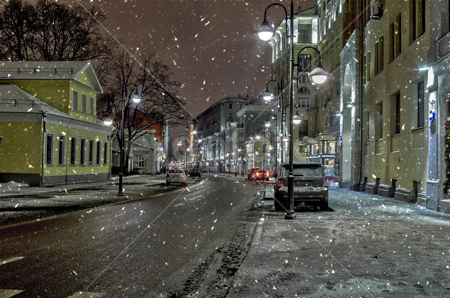 Москва, ул. Пятницкая в Новогоднюю ночь.