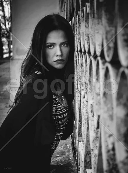 Меланхоличная девушка