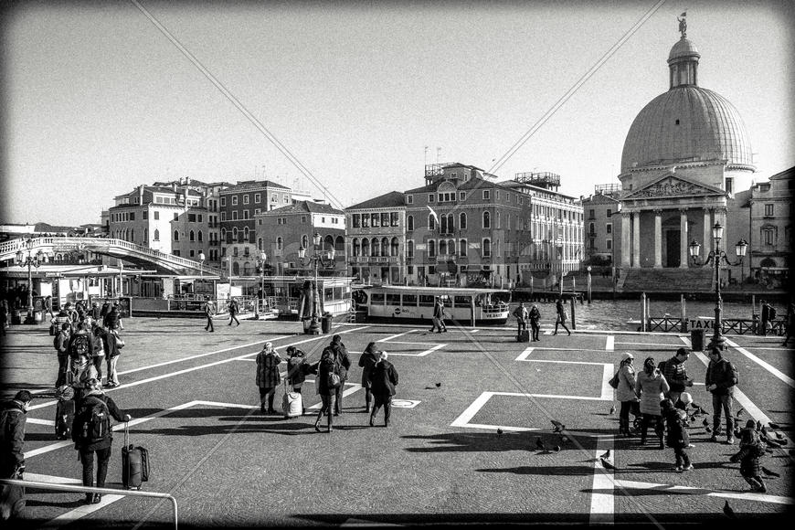 Выход с вокзала Санта Лучия