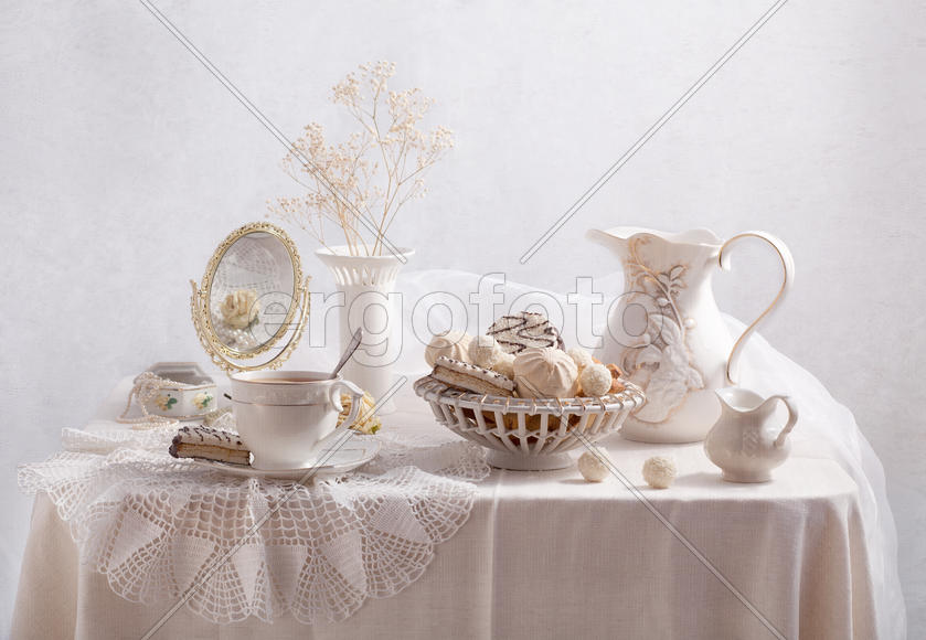 Белый натюрморт