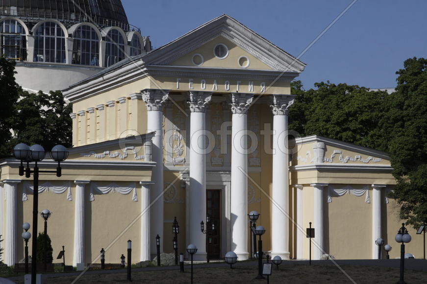 ВДНХ. Павильон