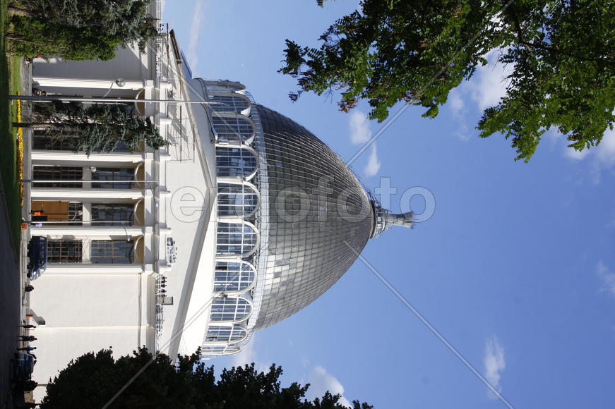 ВДНХ. Павильон.