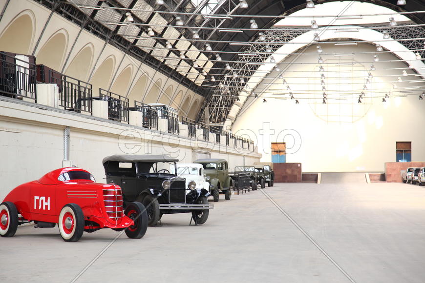 ВДНХ. Автомобили.