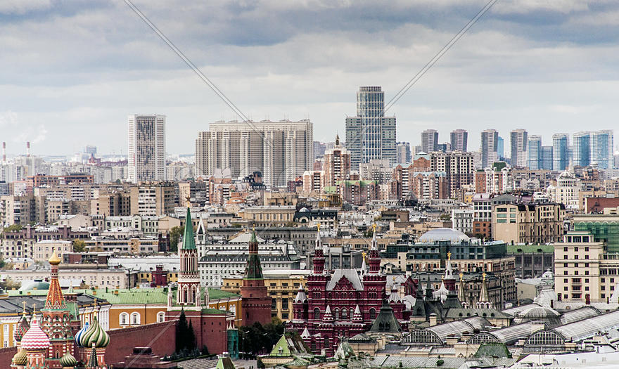 Красавицы и чудовища