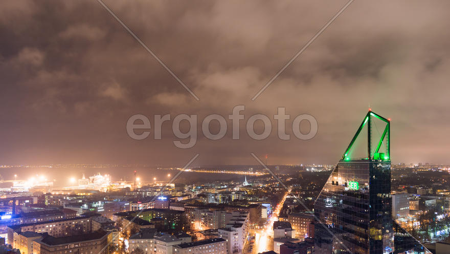 TallinnCenterAtNight-2