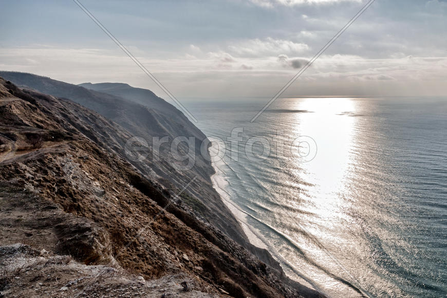 Вид со скалы где живут ласточки. Анапа.