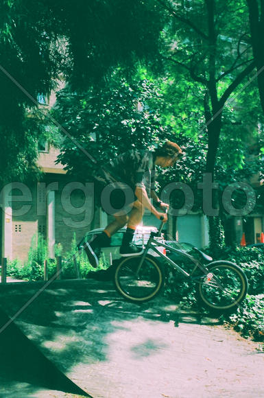 Велосипедист 