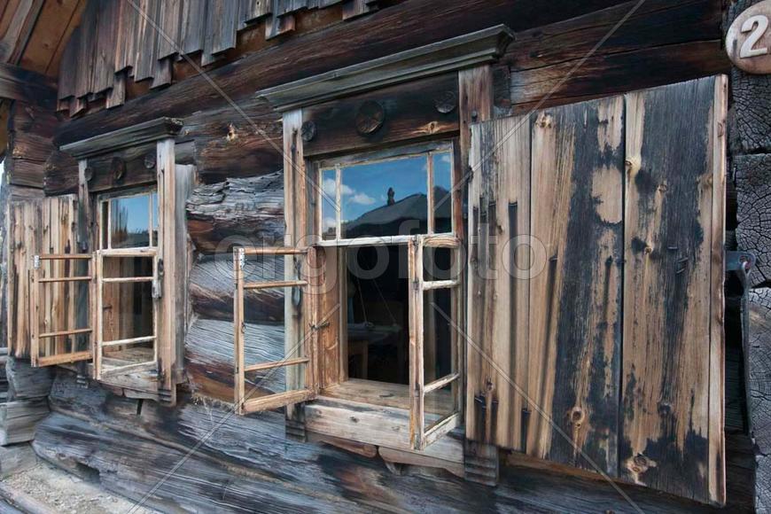 Старые окна