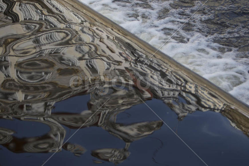 Зазеркалье