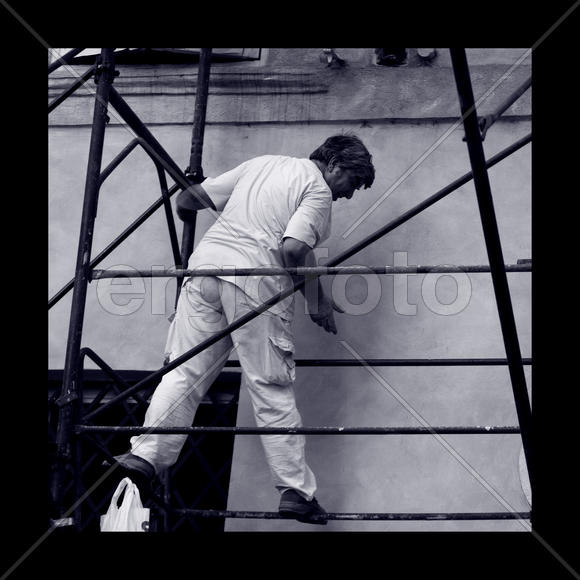 Работа кипит