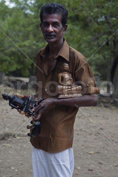 Торговец сувенирами