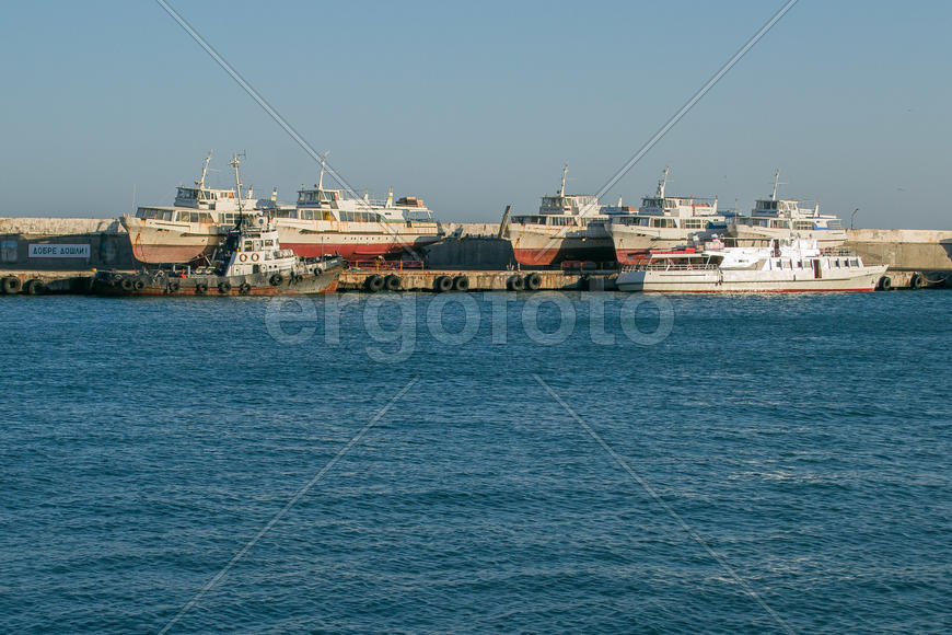 Корабли на пристани