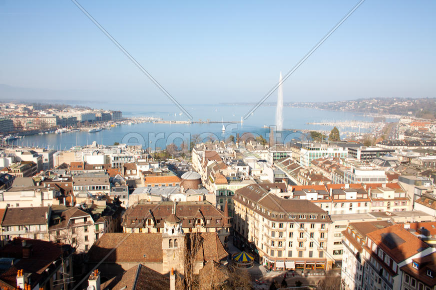 Вид на фонтан в Женеве (Швейцария)