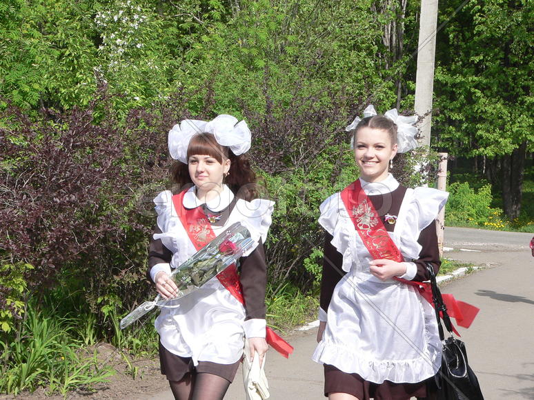 Выпускницы