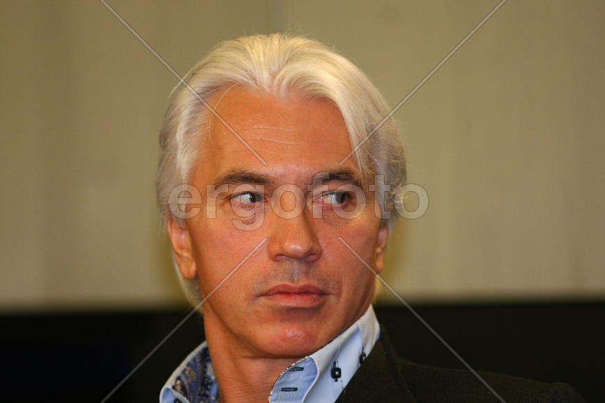 Хворостовский