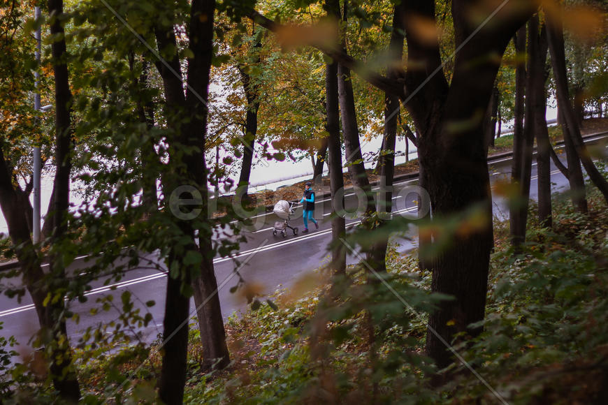 "С каляски бегом занимаюсь"