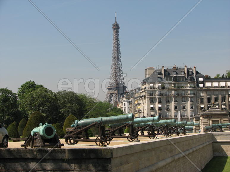 Франция, Париж,  Эфелева башня