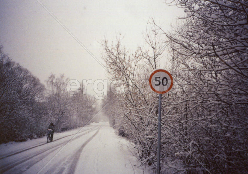 велосипедист зимой