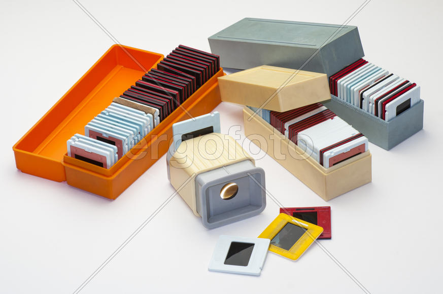 Советские пластиковые коробки для хранения слайдов и диаскоп