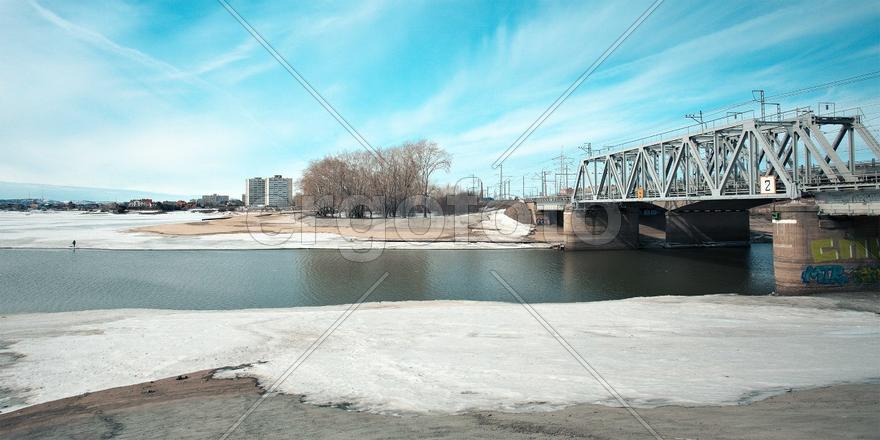 Пейзаж с мостом