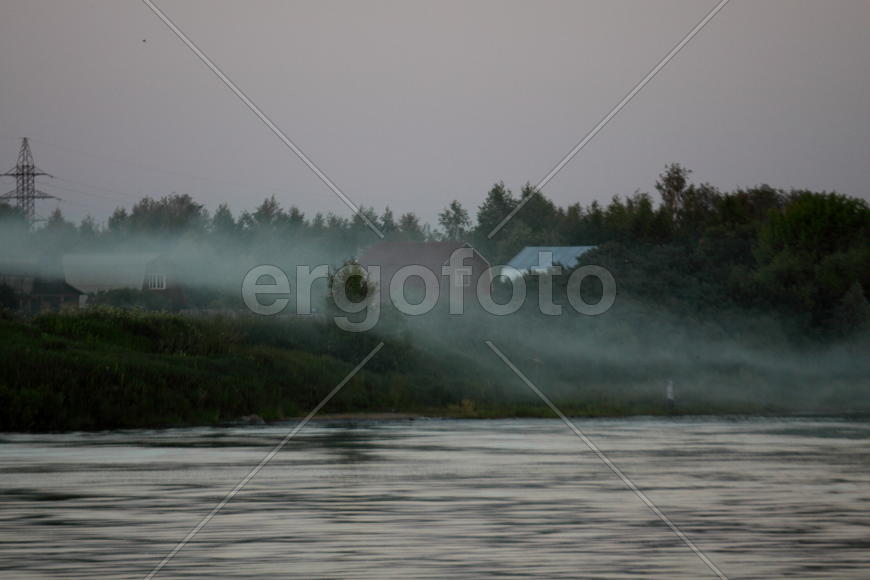 Дома, туман.