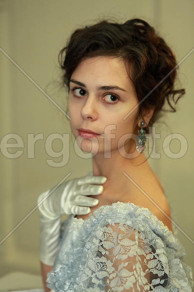 Скромная барышня