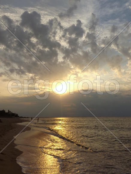 Рассвет на море