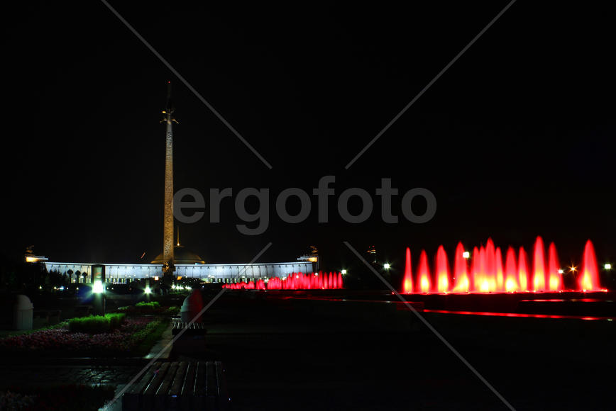 Фонтан в парке Победы