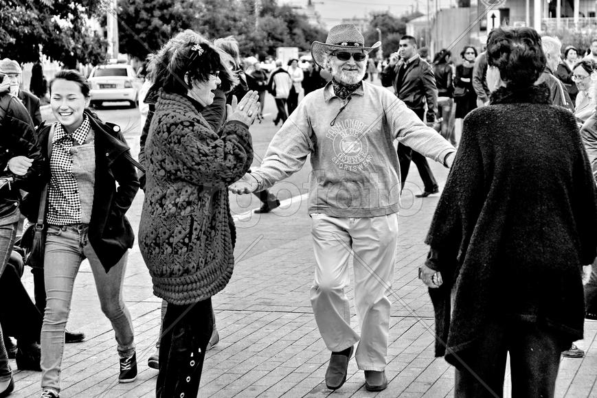 Веселись народ...