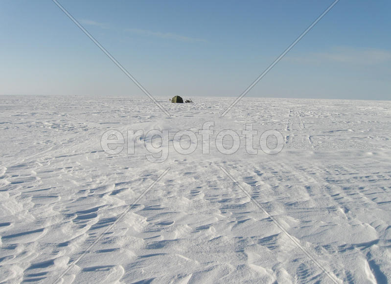 Палатка на Ладоге