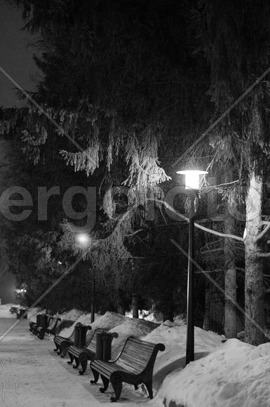 Ночь. Улица.Фонарь